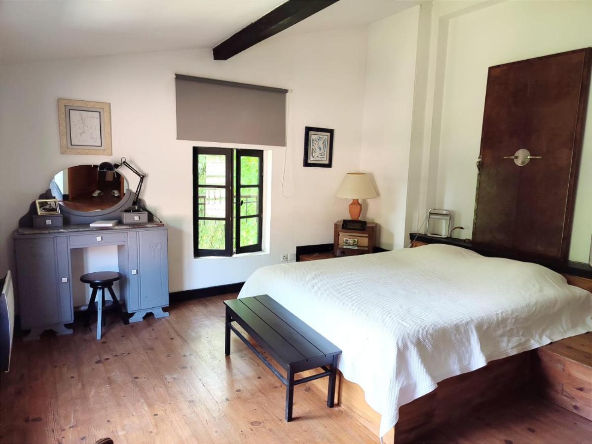 Chambre D'Hotes Le Moulin De Moulis Exteriér fotografie
