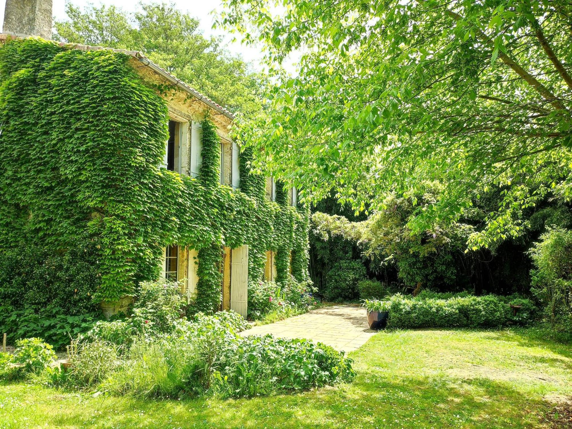 Chambre D'Hotes Le Moulin De Moulis Exteriér fotografie