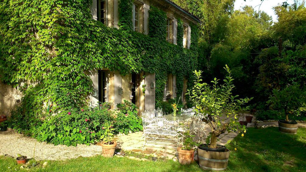 Chambre D'Hotes Le Moulin De Moulis Exteriér fotografie