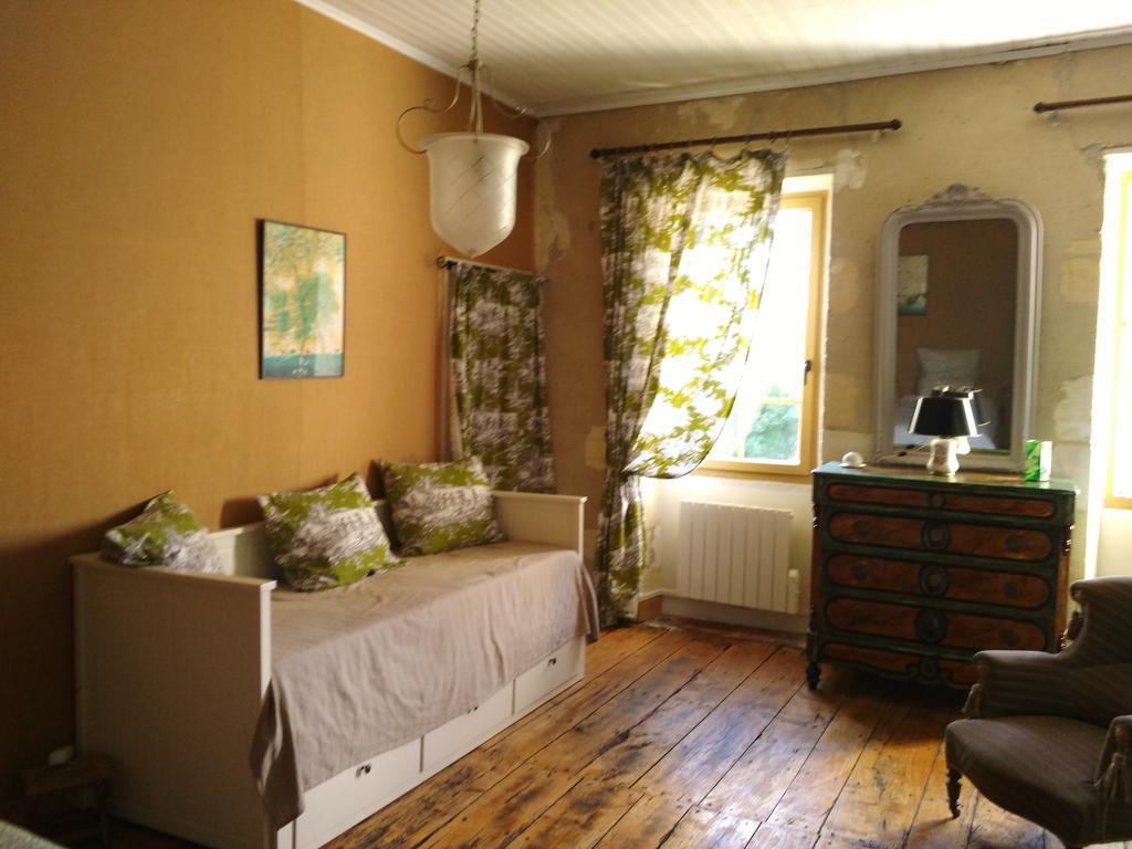 Chambre D'Hotes Le Moulin De Moulis Exteriér fotografie
